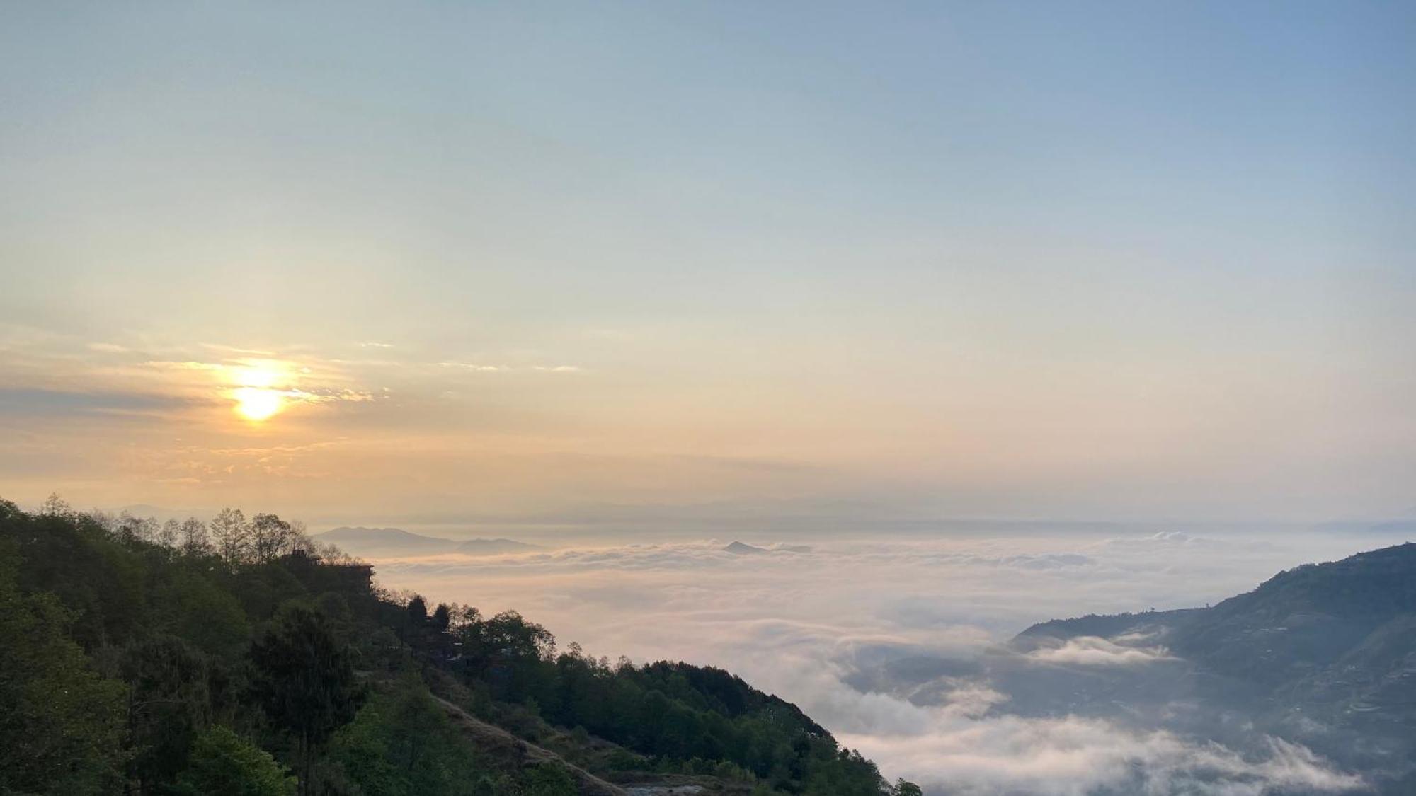 Hotel Nagarkot Inn Bagian luar foto